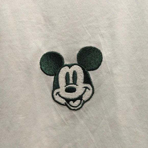 Disney Mickey Mouse Embroidered Relaxed Fit T-shirt Size XL & Pluto Mini Plush - Picture 10 of 15